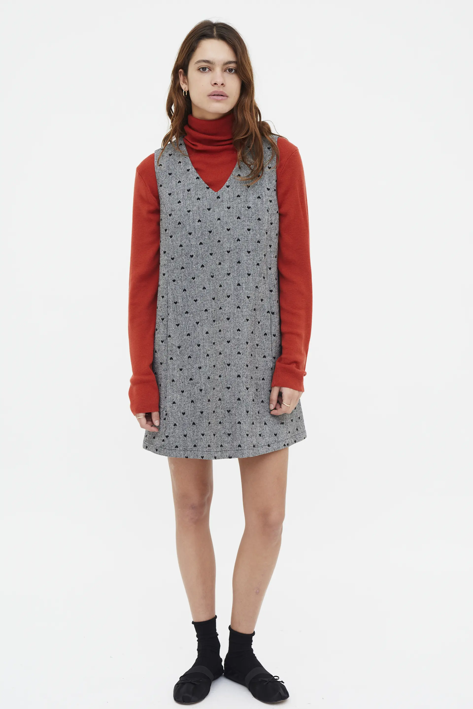Vestido corto tweed con estampado de corazones negro - Image 4